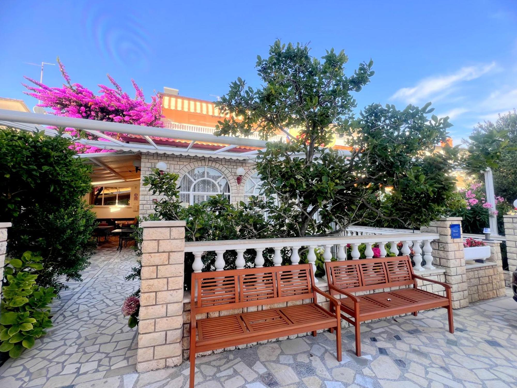 Bed & Breakfast Rab Palit Esterno foto