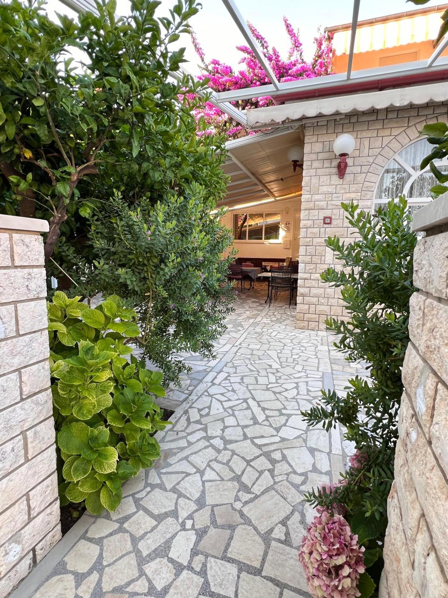 Bed & Breakfast Rab Palit Esterno foto